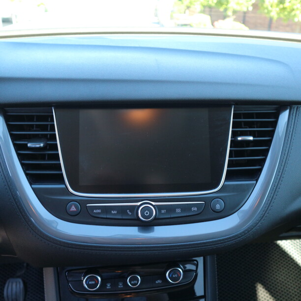 Opel Grandland X фото 12