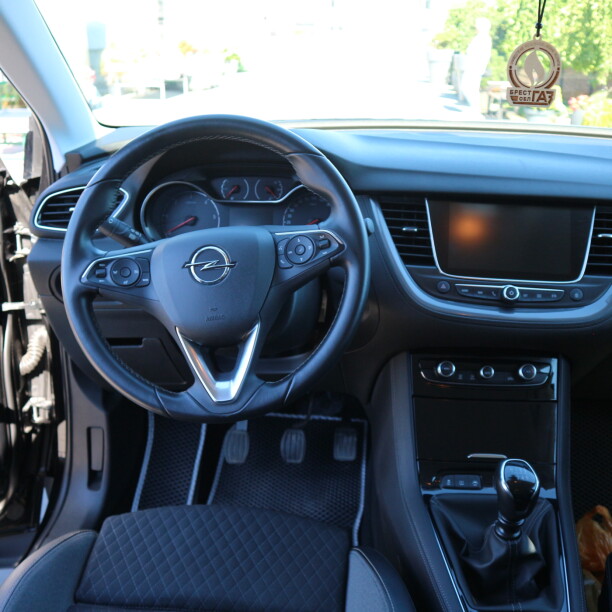 Opel Grandland X фото 16