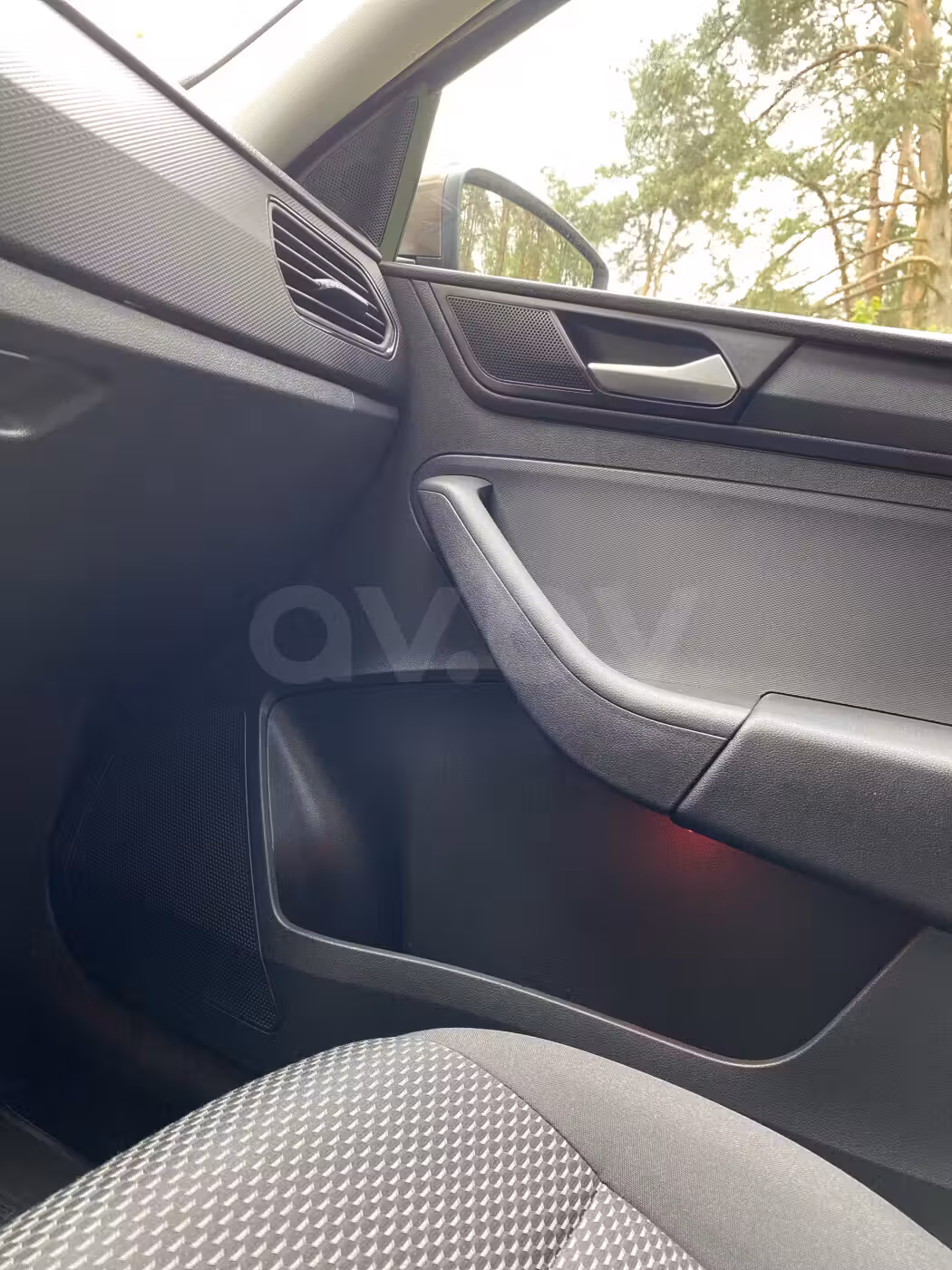 Volkswagen Polo Sedan фото 18