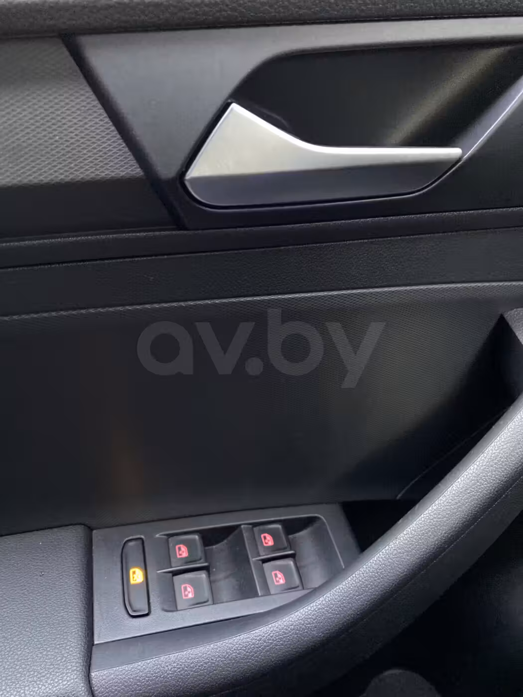 Volkswagen Polo Sedan фото 20