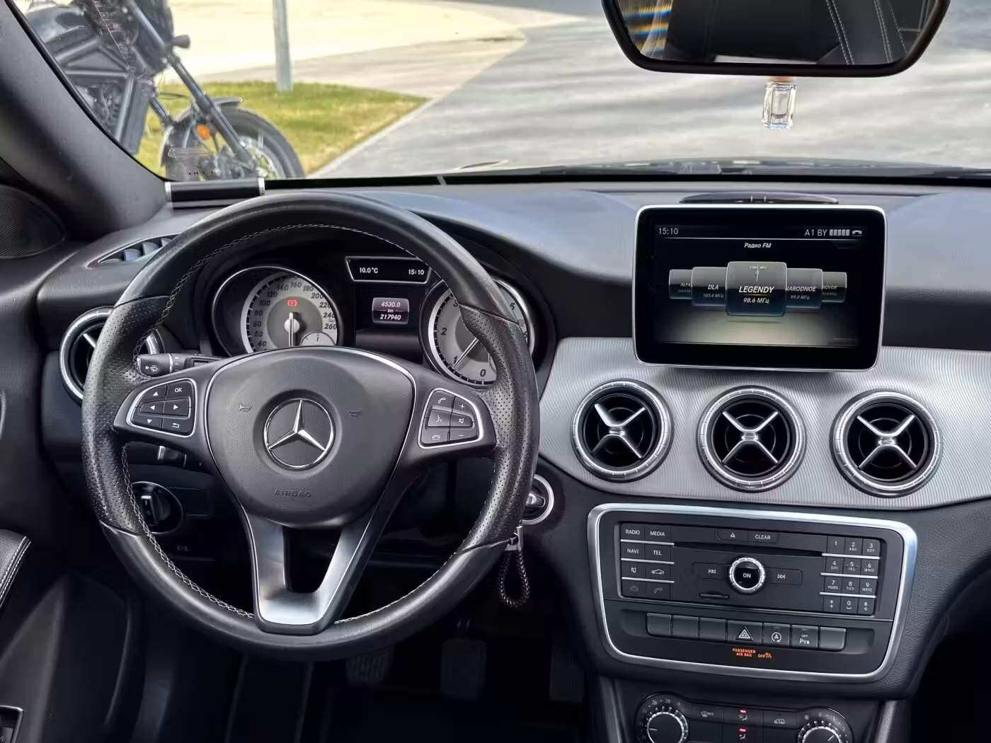 Mercedes-Benz CLA фото 10
