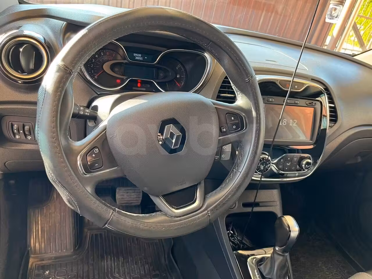 Renault Kaptur фото 12