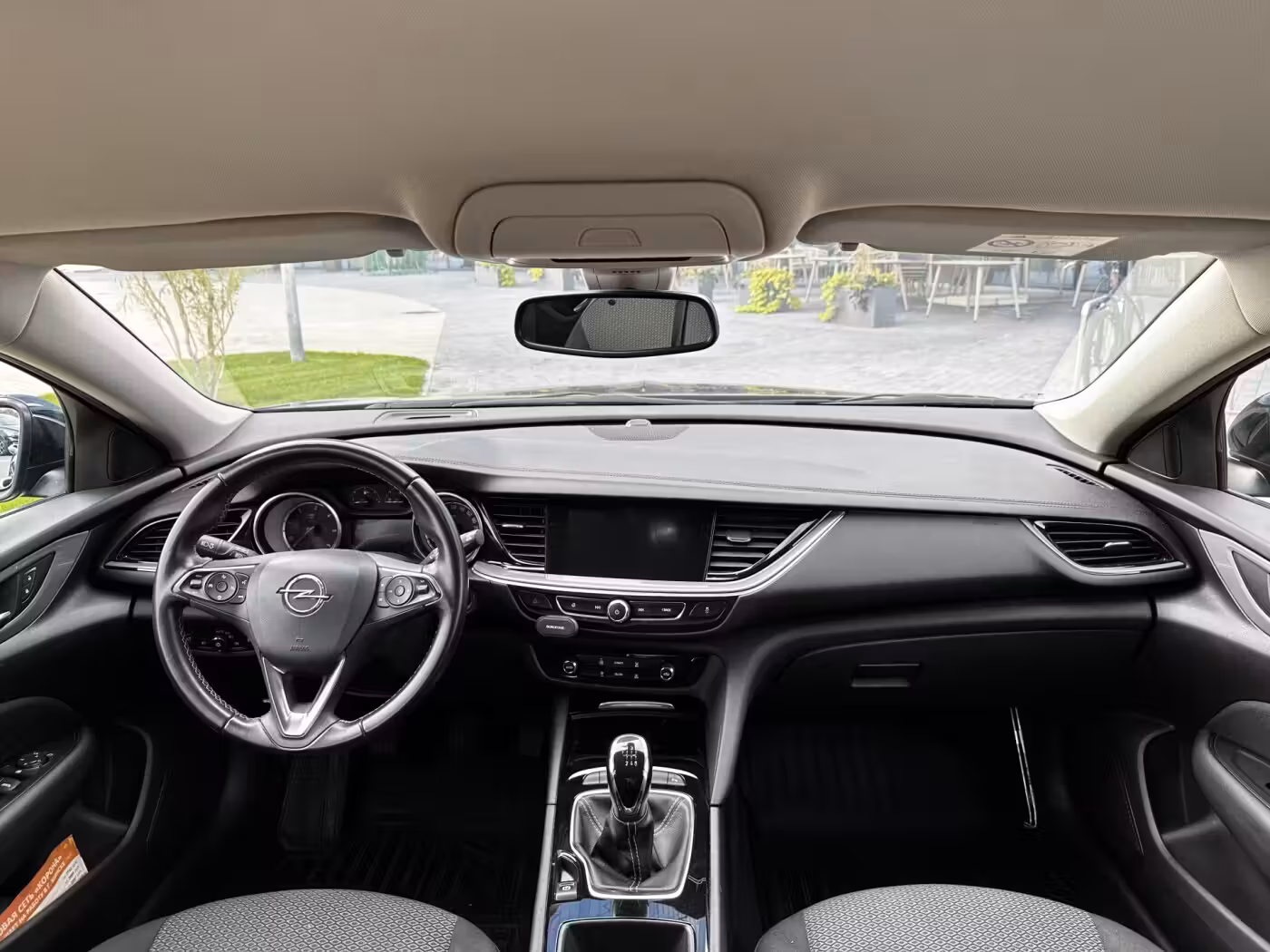 Opel Insignia фото 9