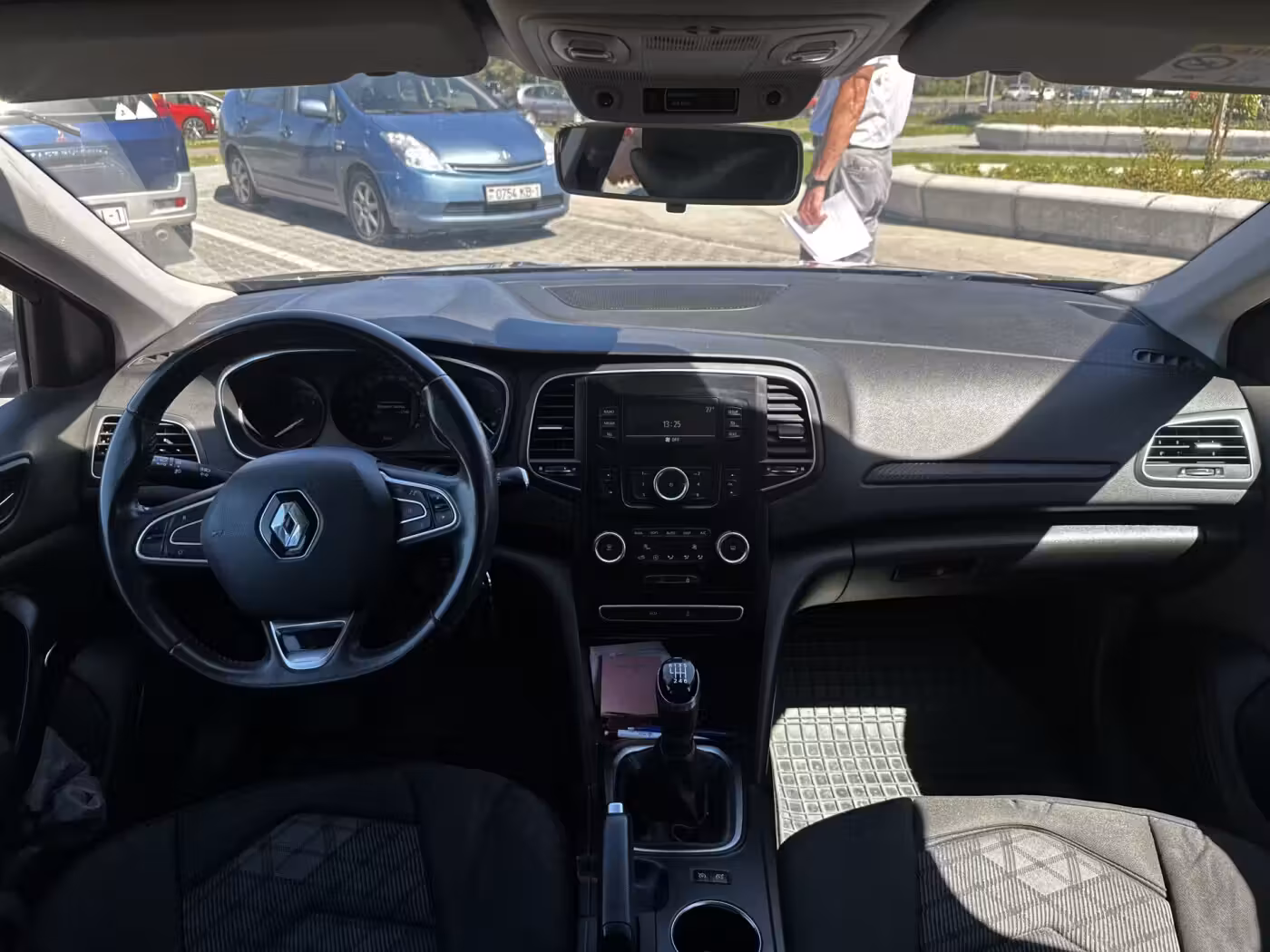 Renault Megane фото 9