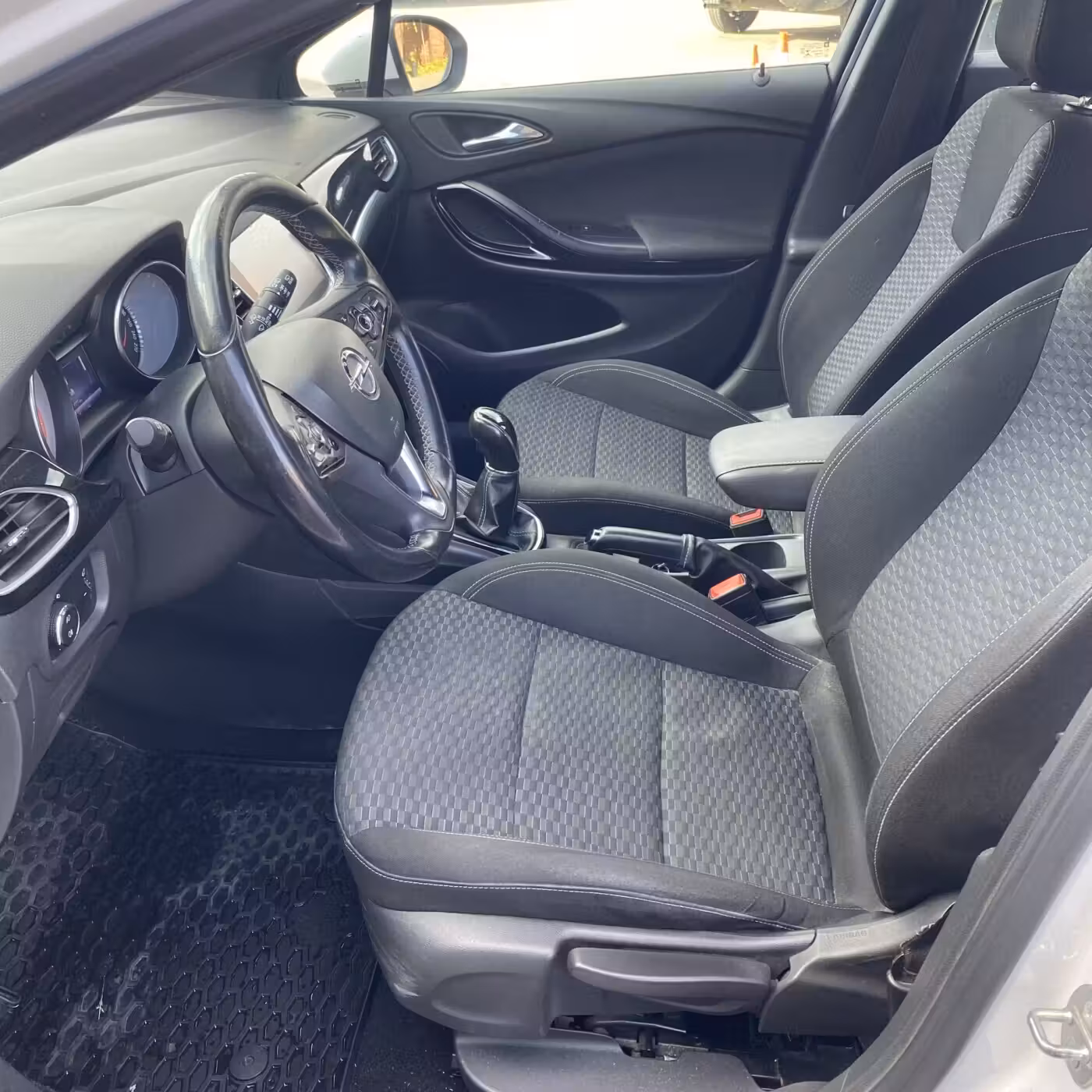Opel Astra фото 10