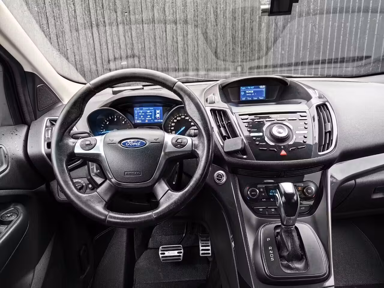 Ford Kuga фото 12