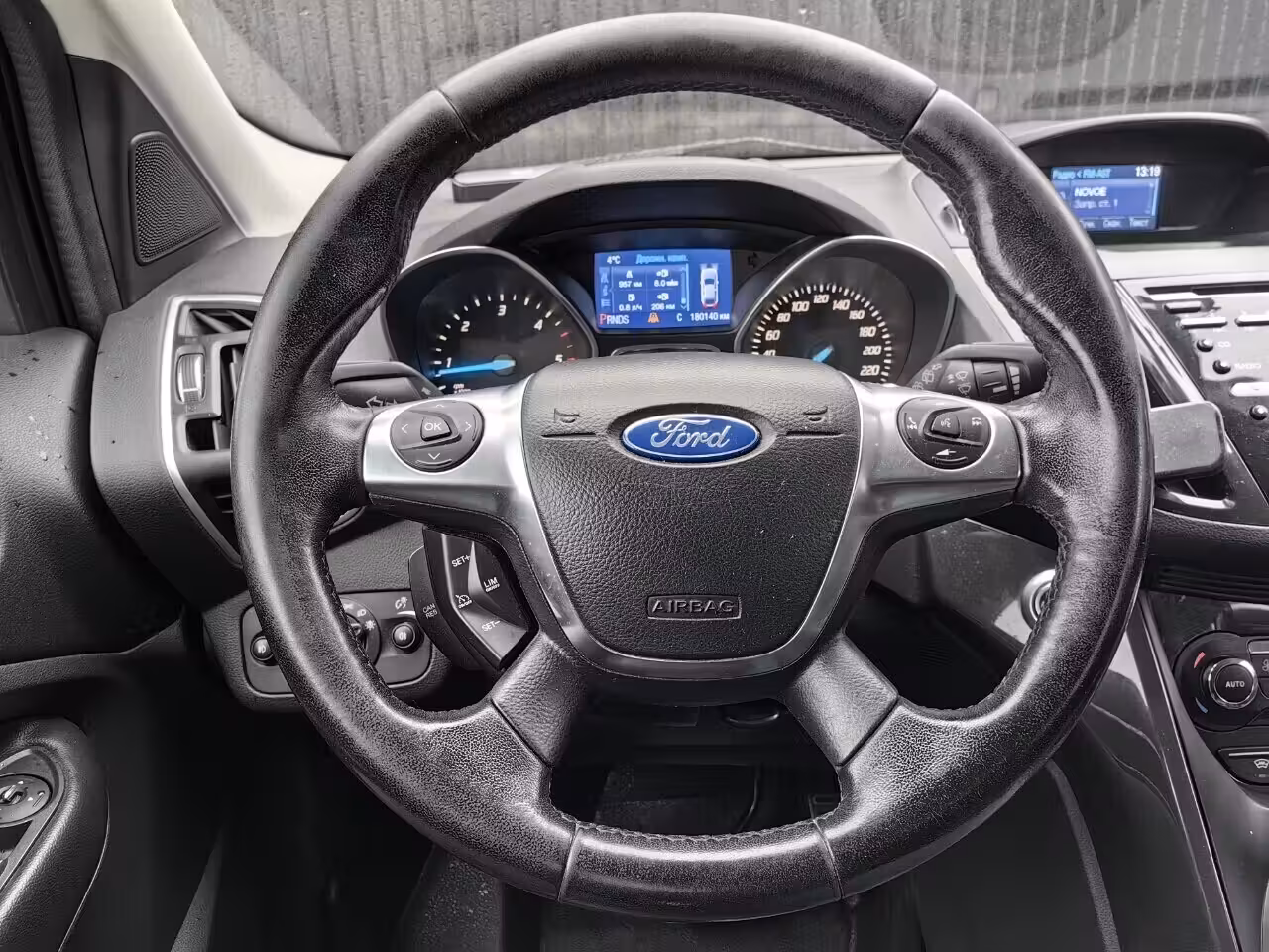 Ford Kuga фото 13