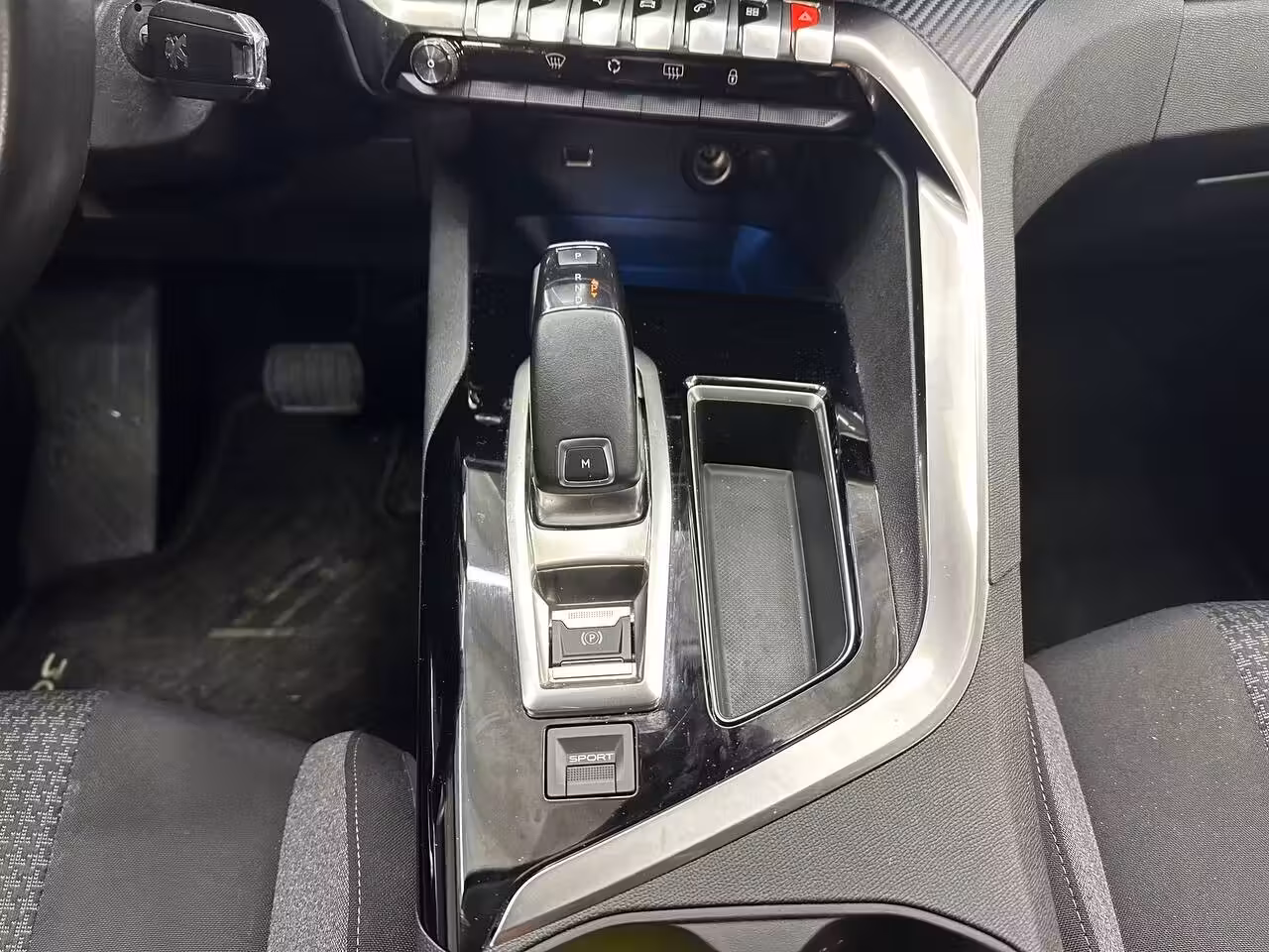 Peugeot 3008 фото 11