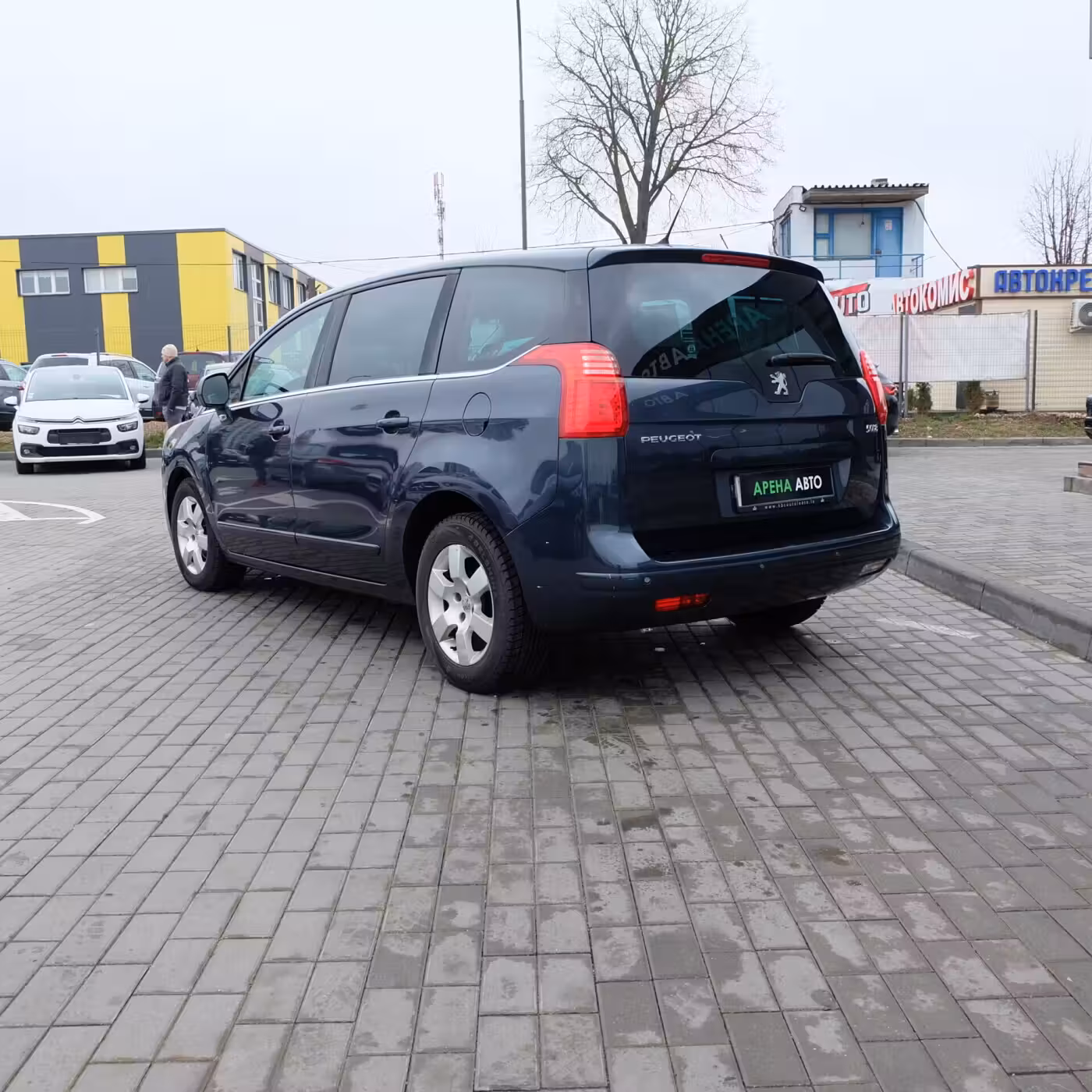Peugeot 5008 фото 7
