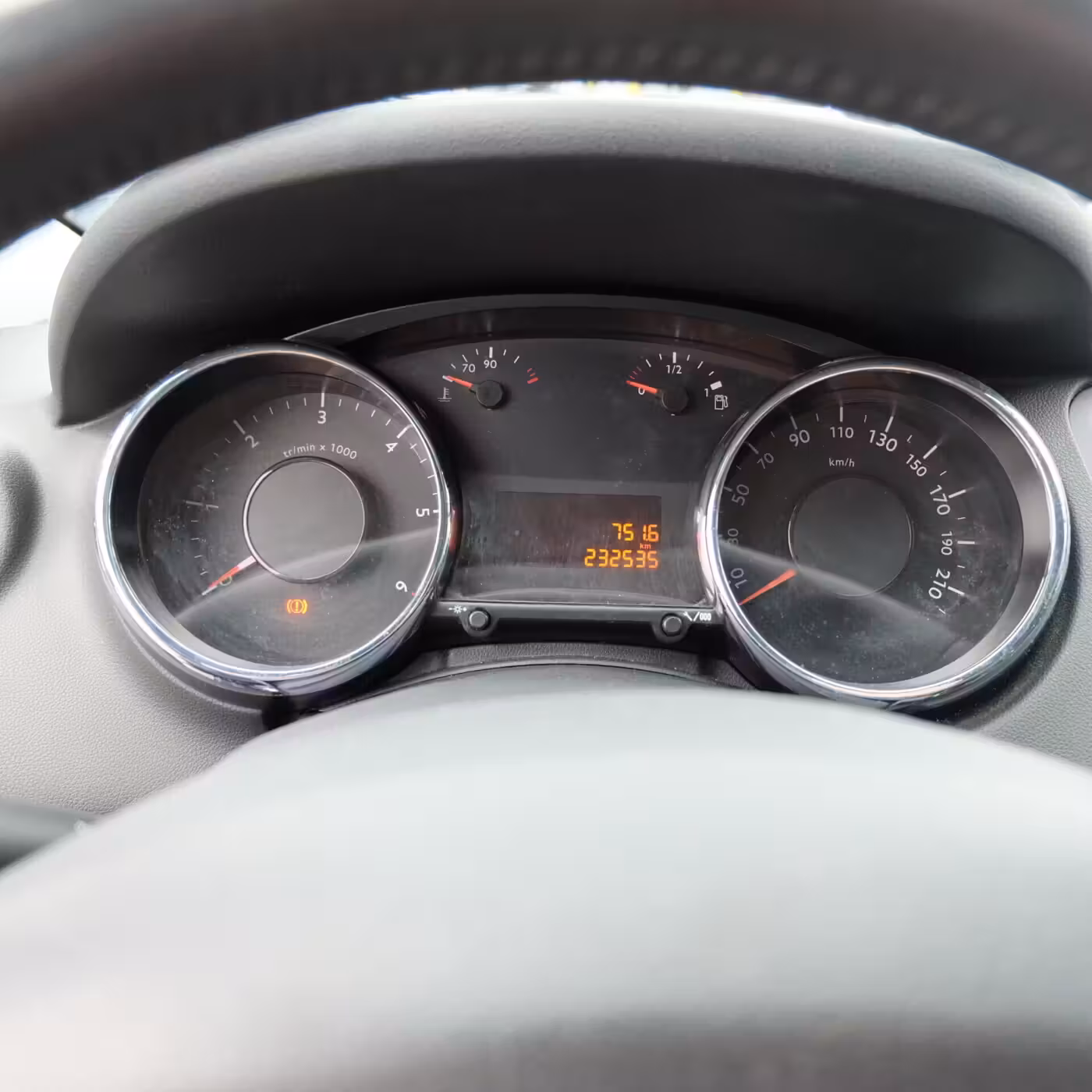 Peugeot 5008 фото 14