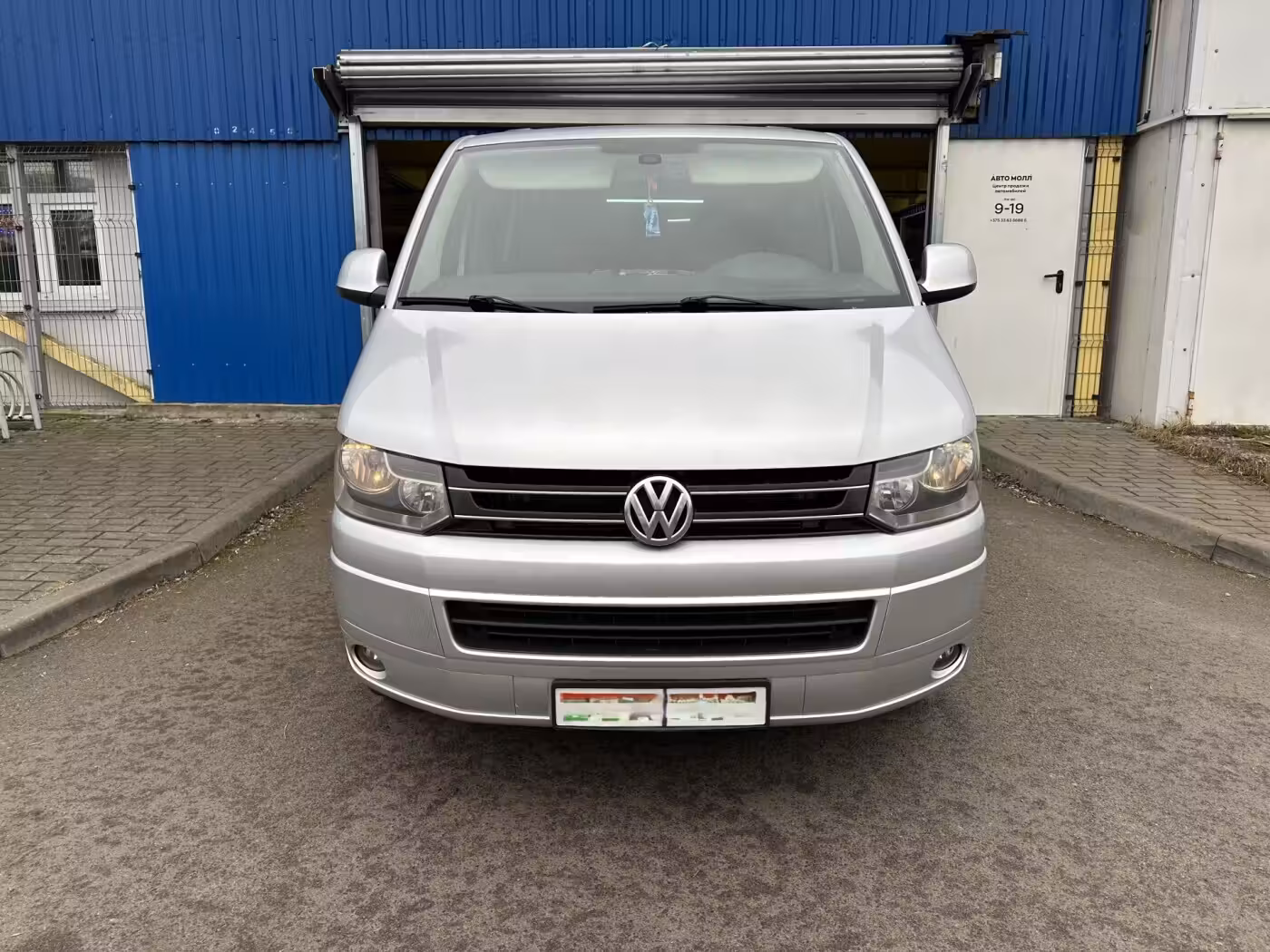 Volkswagen Caravelle фото 3