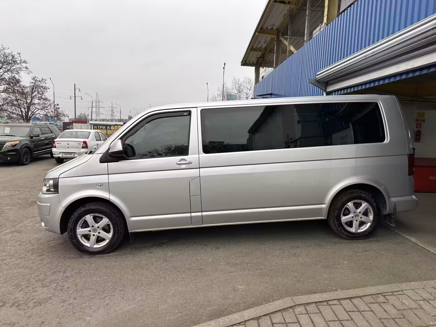 Volkswagen Caravelle фото 6