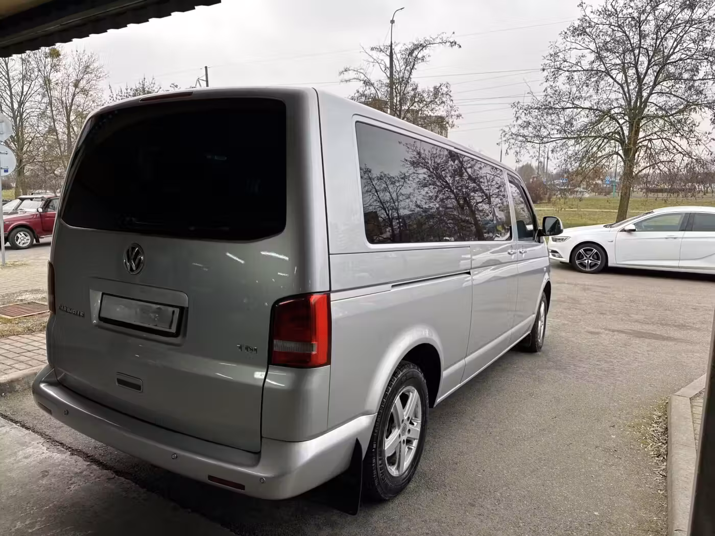 Volkswagen Caravelle фото 9