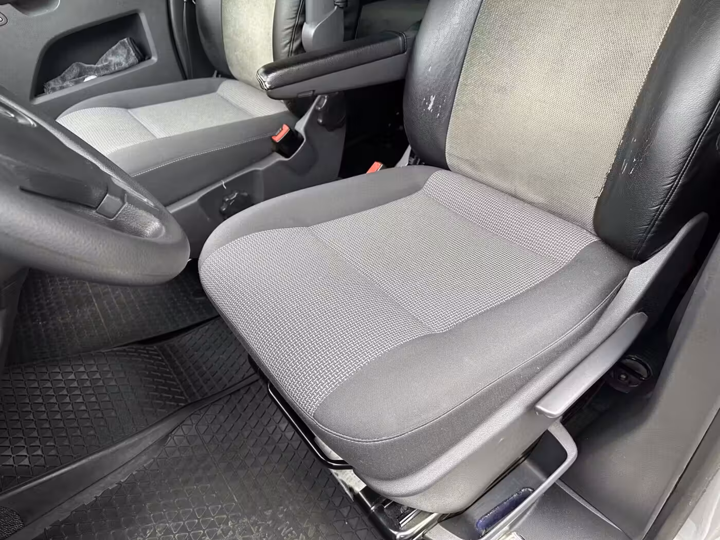 Volkswagen Caravelle фото 14