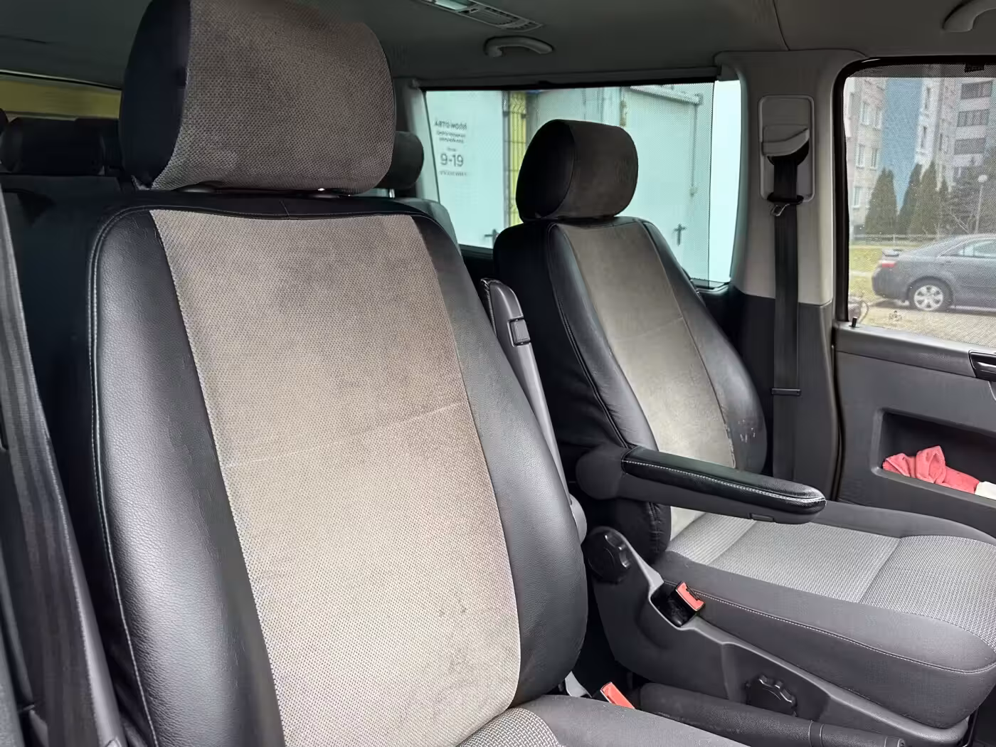 Volkswagen Caravelle фото 15
