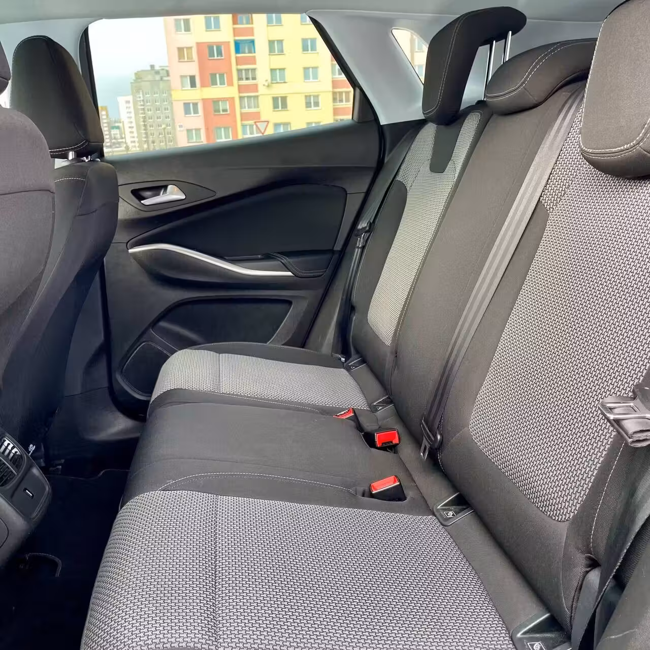 Opel Grandland X фото 12