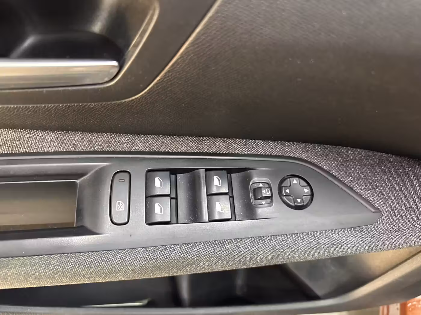 Peugeot 3008 фото 17