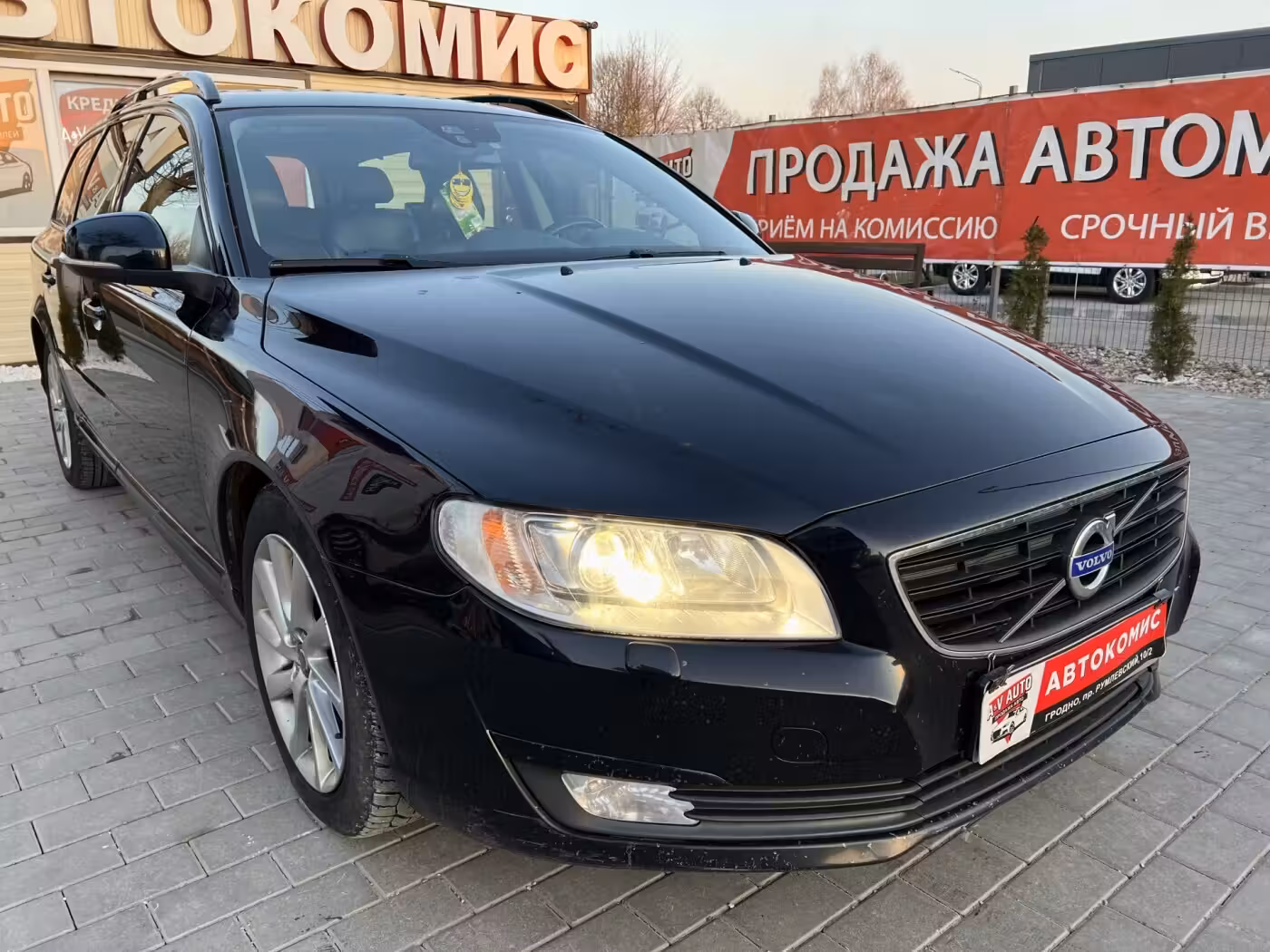 Volvo V70 фото 2