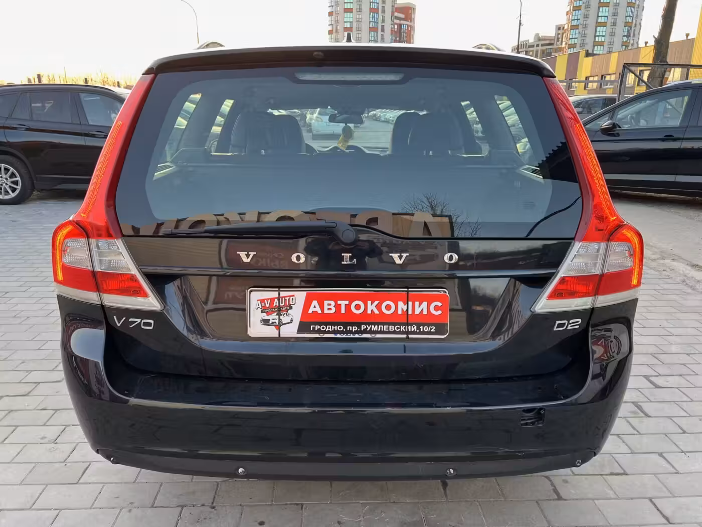 Volvo V70 фото 8