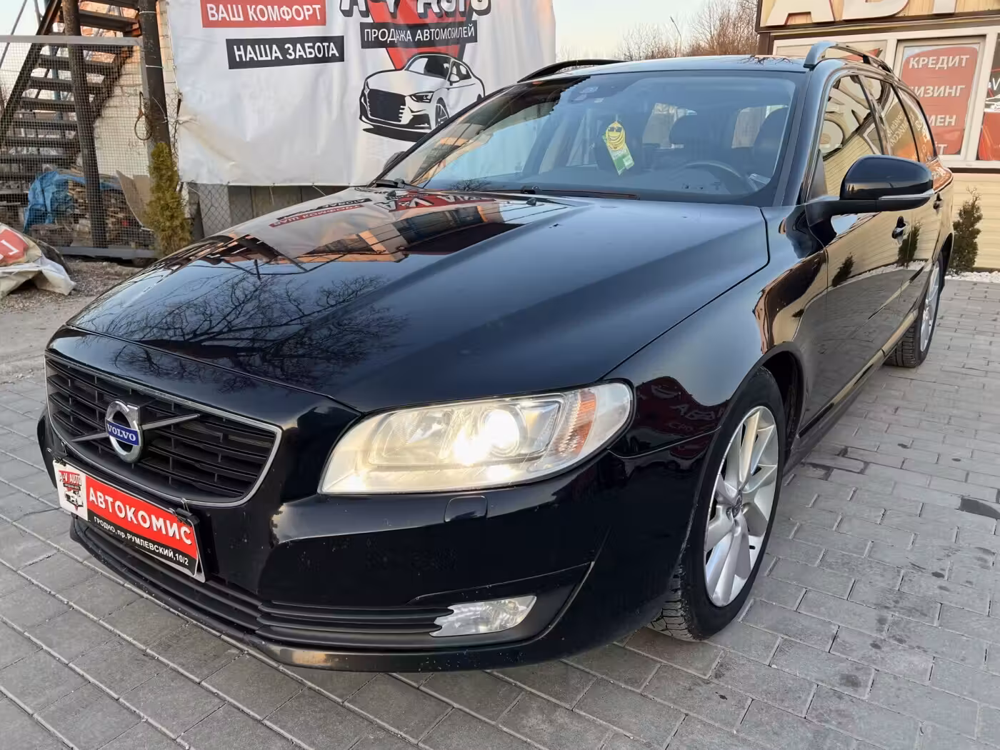 Volvo V70 фото 9
