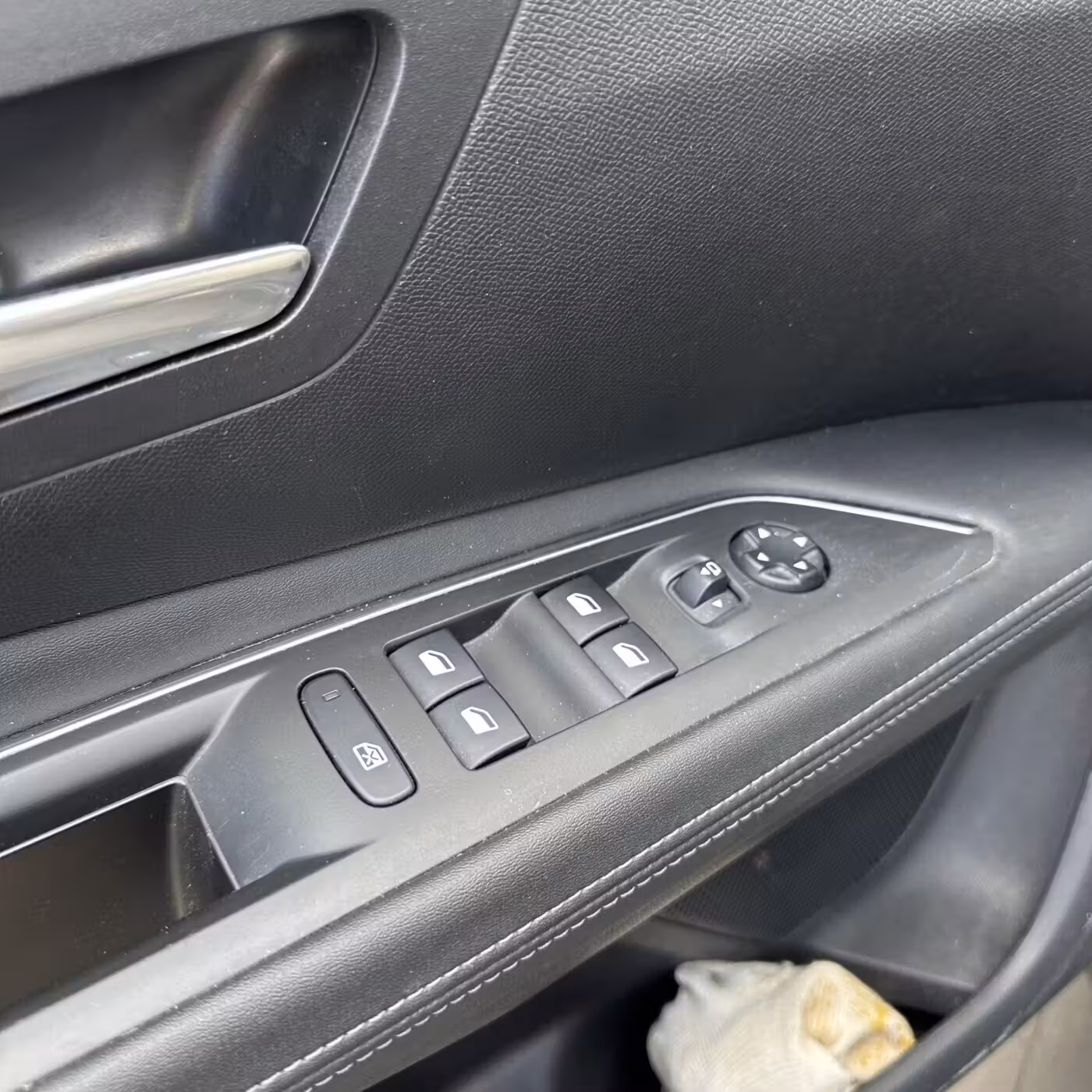 Peugeot 3008 фото 11