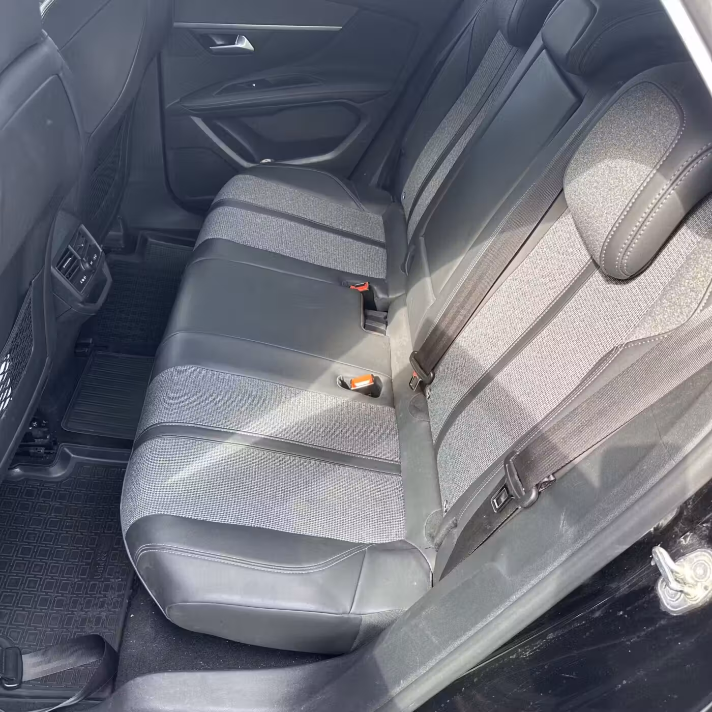 Peugeot 3008 фото 17
