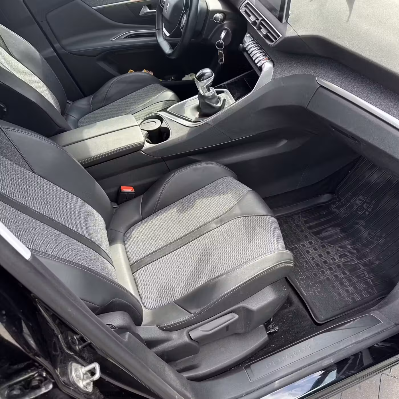 Peugeot 3008 фото 19