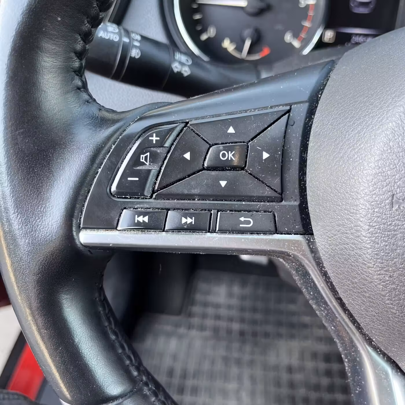 Nissan X-Trail фото 15