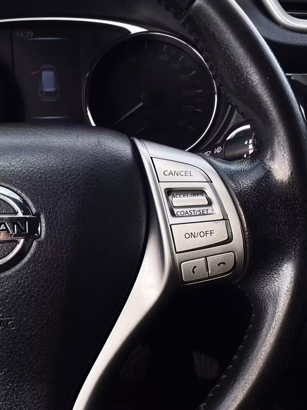 Nissan X-Trail фото 12