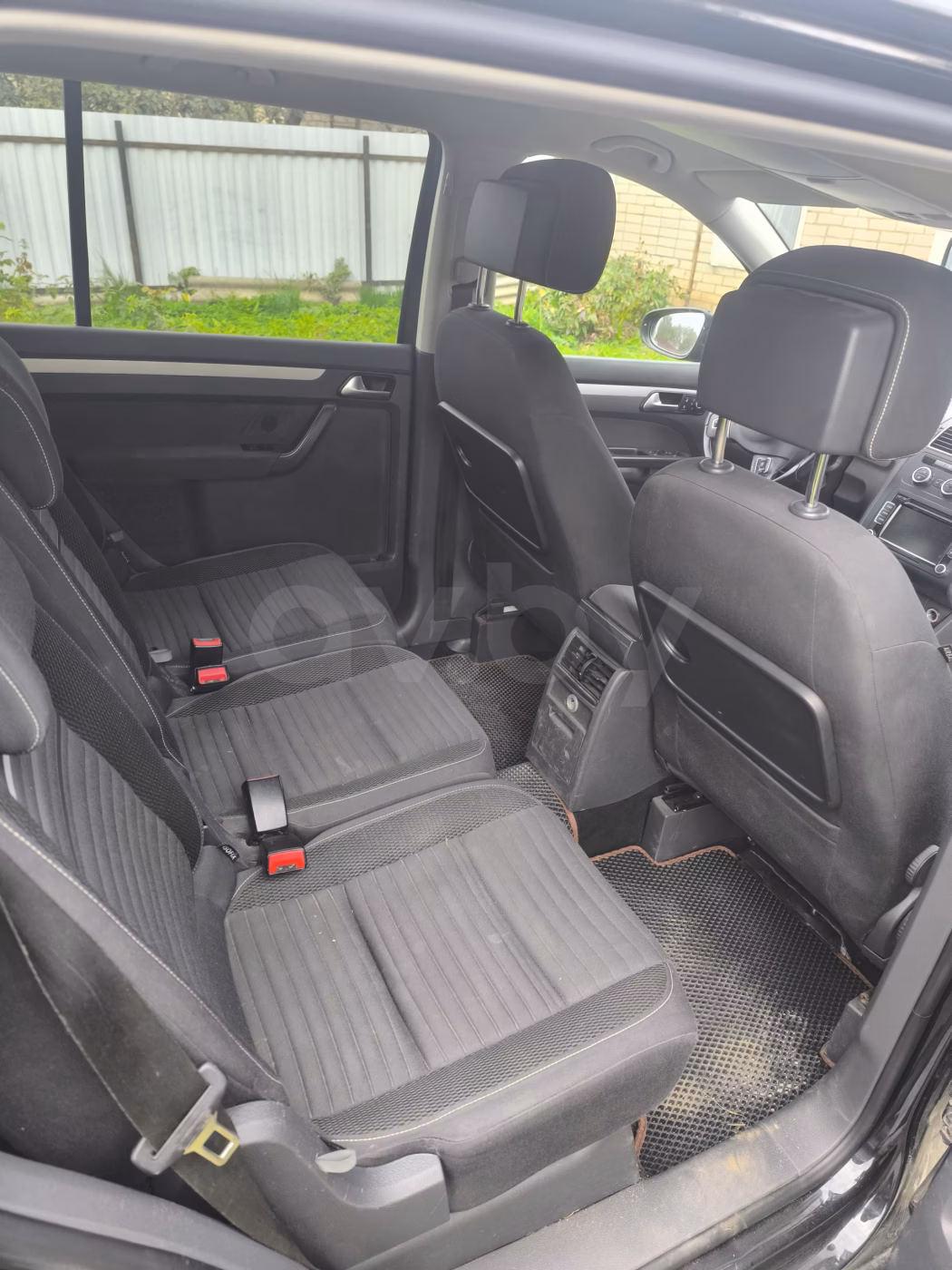 Volkswagen Touran фото 2