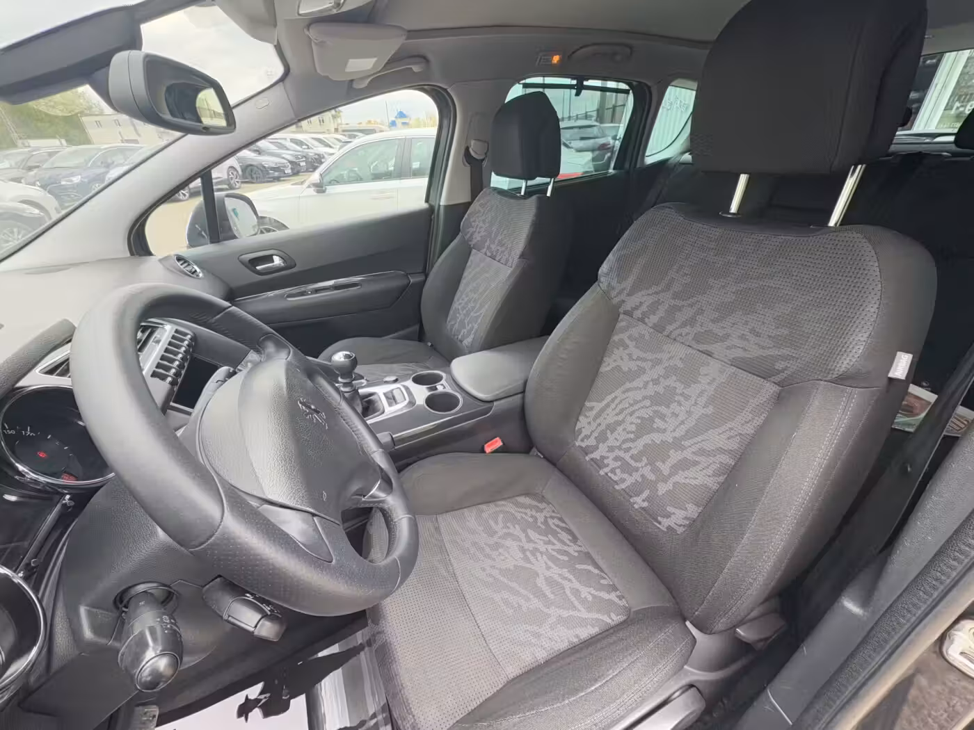 Peugeot 3008 фото 11