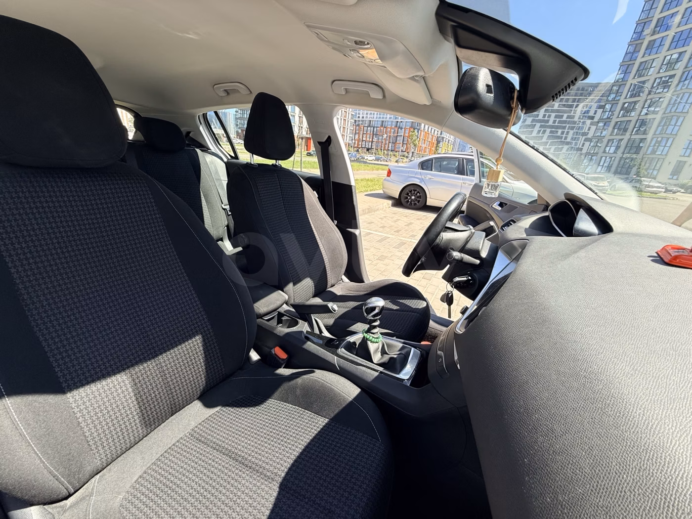 Peugeot 308 фото 15