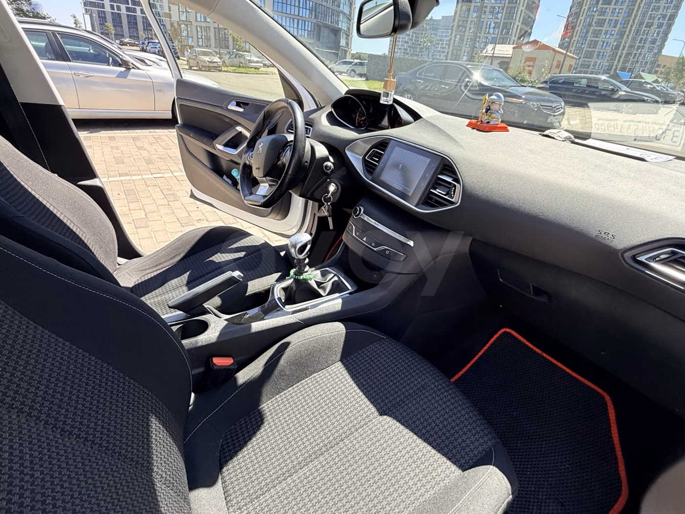 Peugeot 308 фото 18
