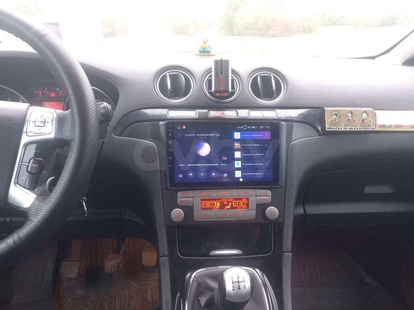 Ford Galaxy фото 4