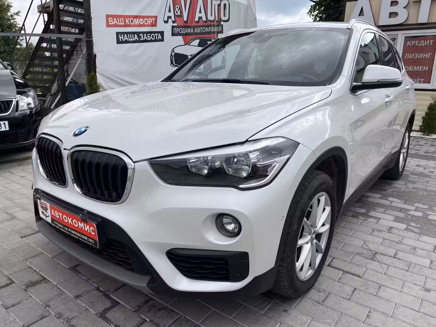 BMW X1 фото 8