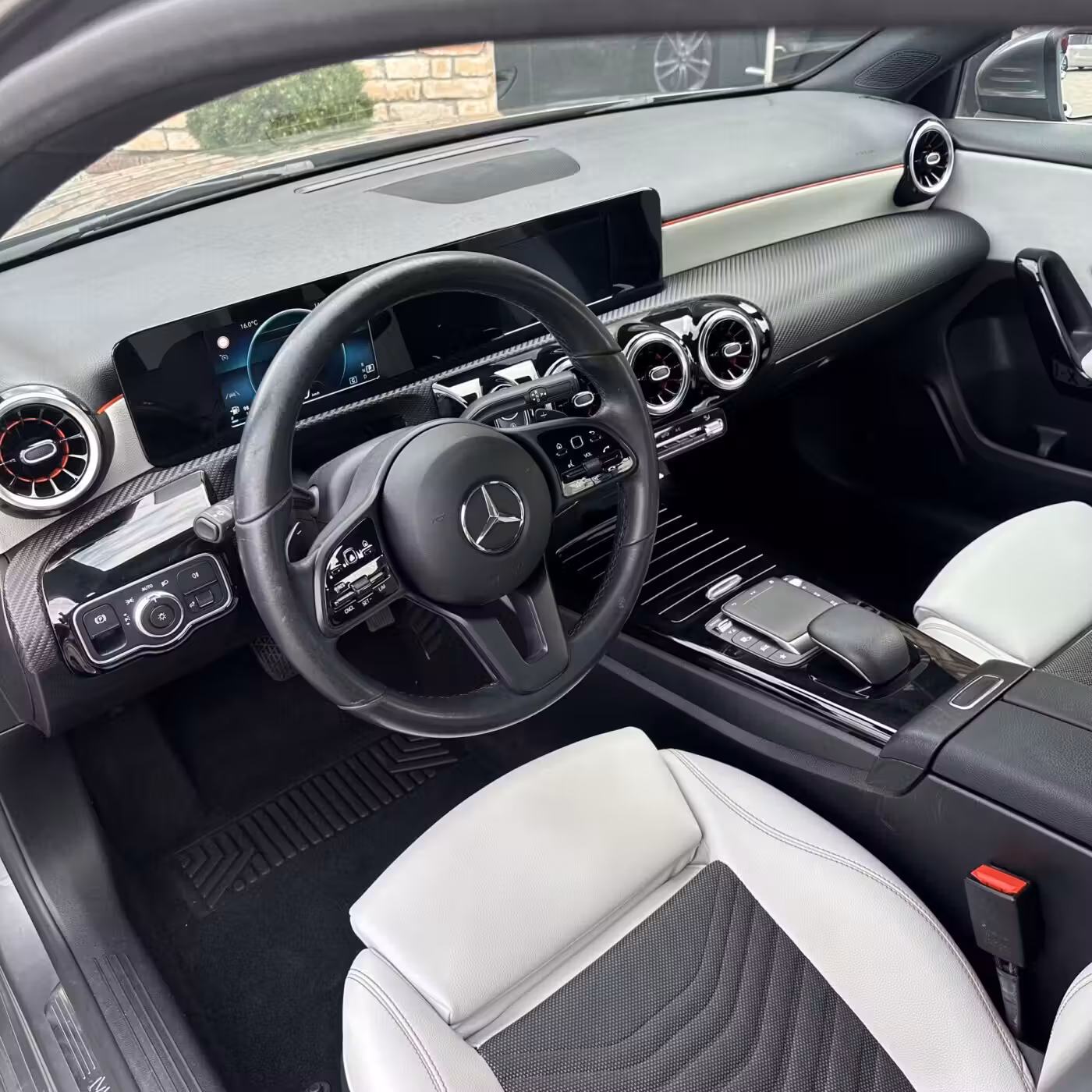 Mercedes-Benz A-Класс фото 11