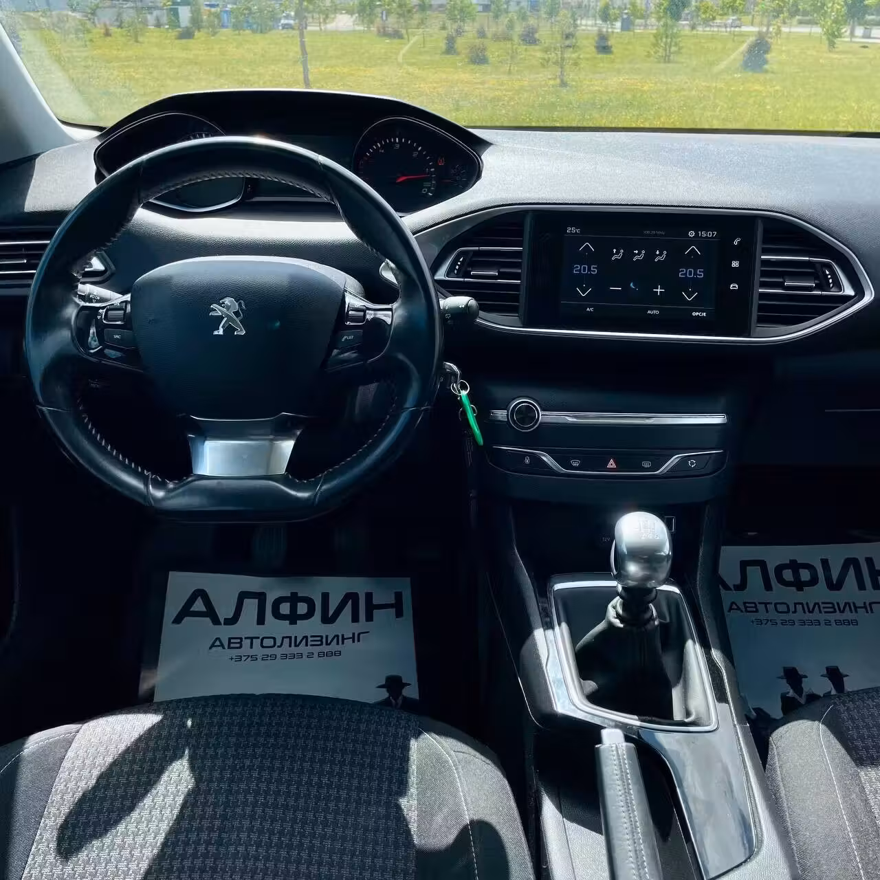 Peugeot 308 фото 12
