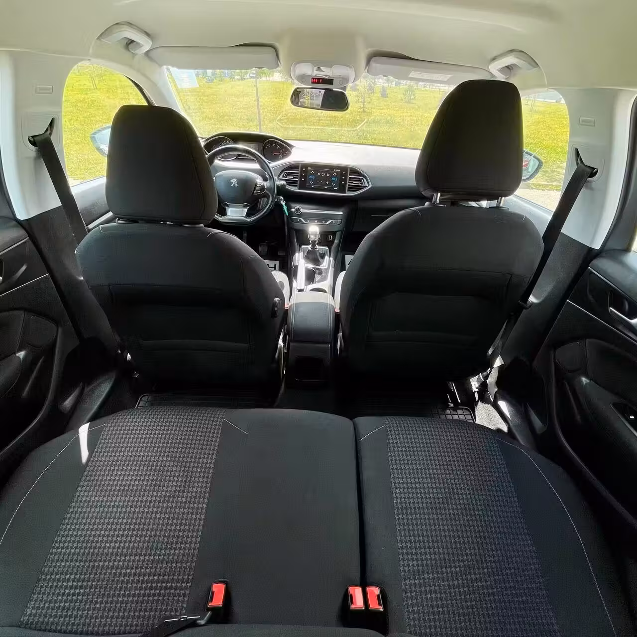 Peugeot 308 фото 16