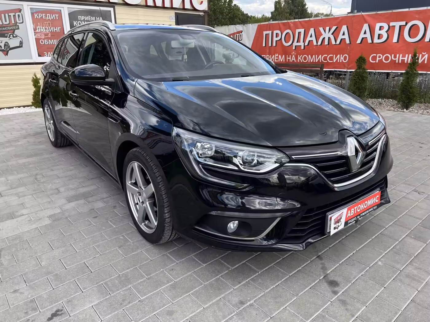 Renault Megane фото 2