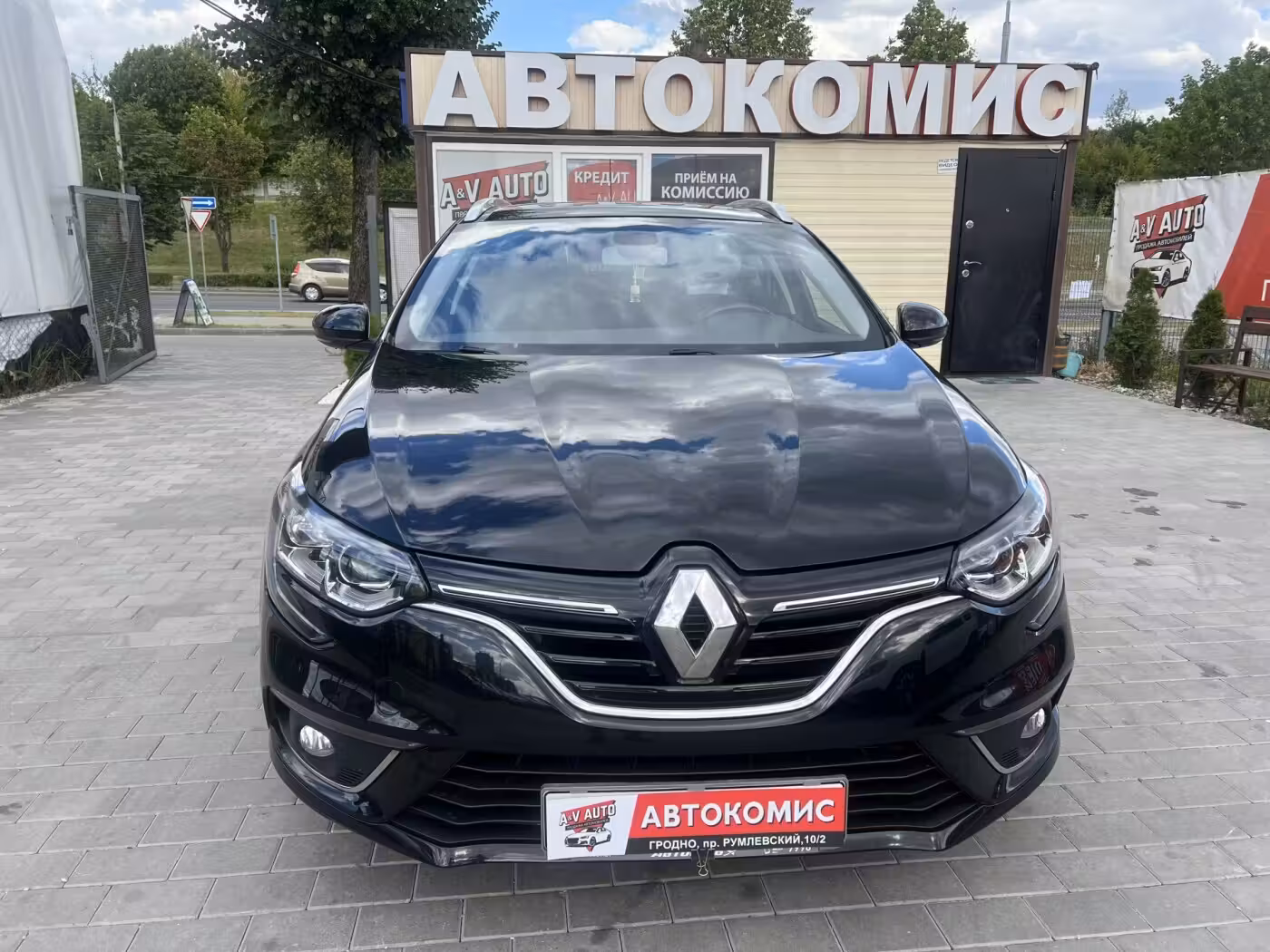 Renault Megane фото 7