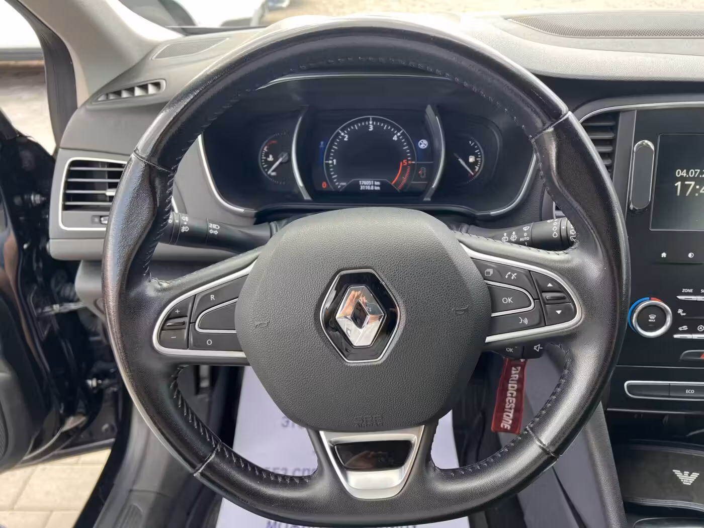 Renault Megane фото 16