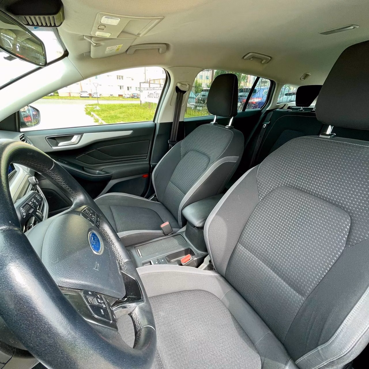 Ford Focus фото 8