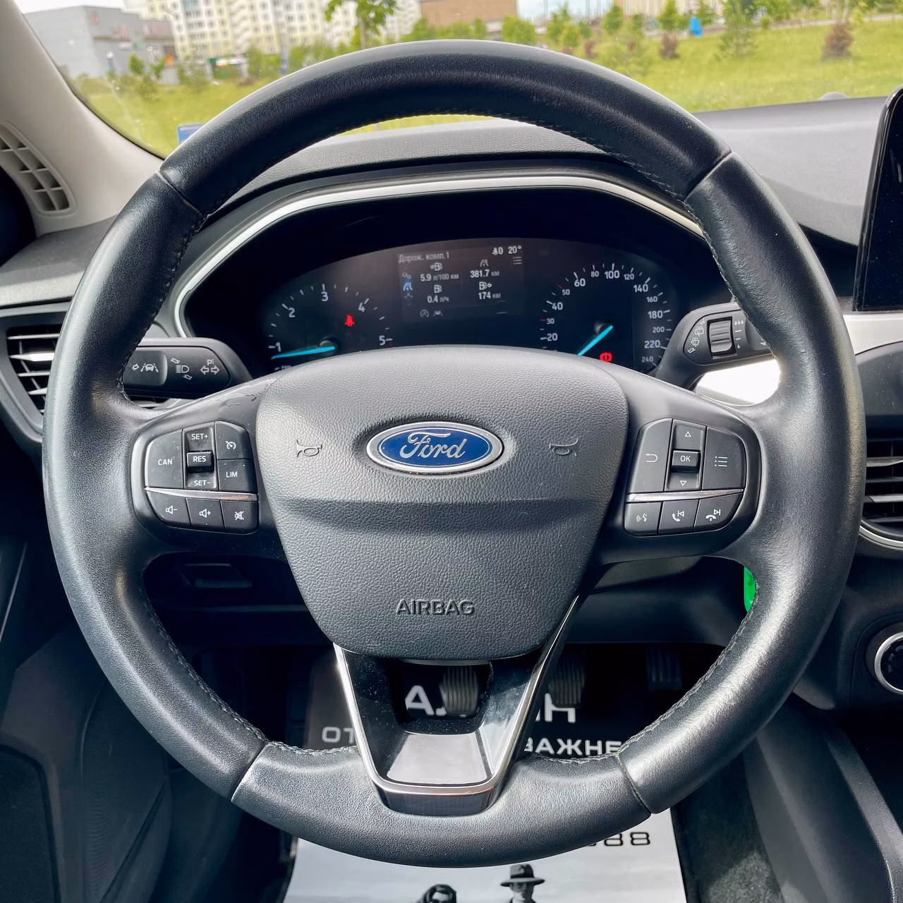 Ford Focus фото 10