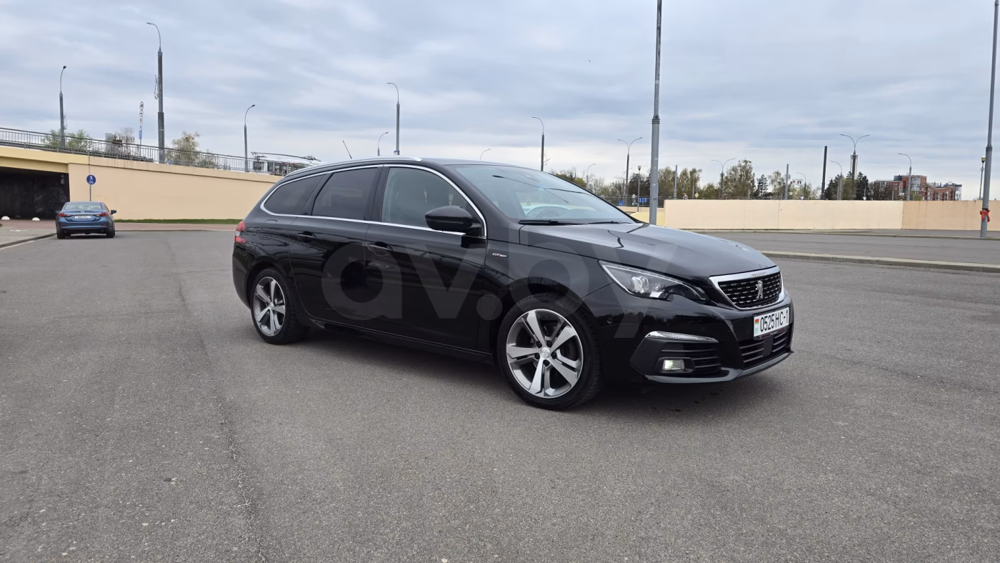Peugeot 308 фото 2