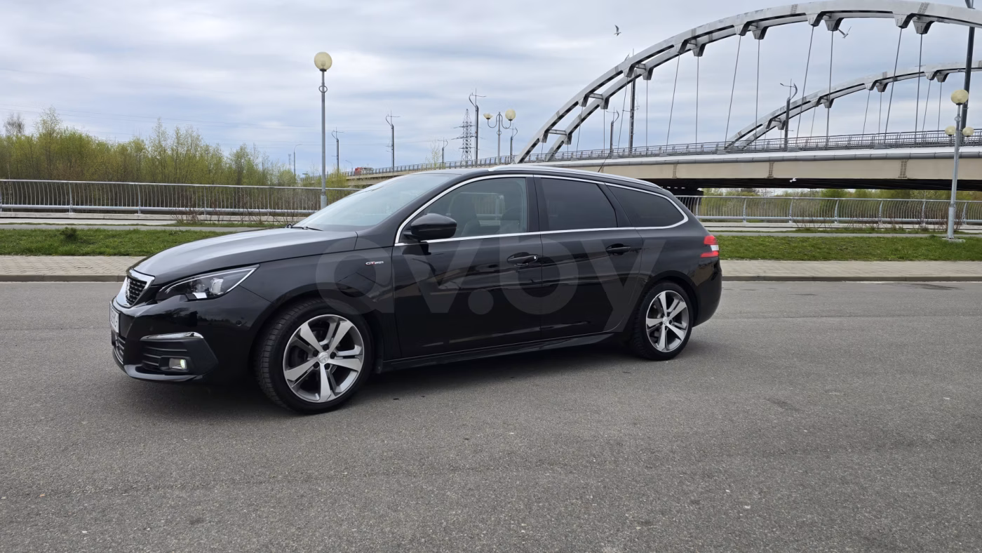 Peugeot 308 фото 3