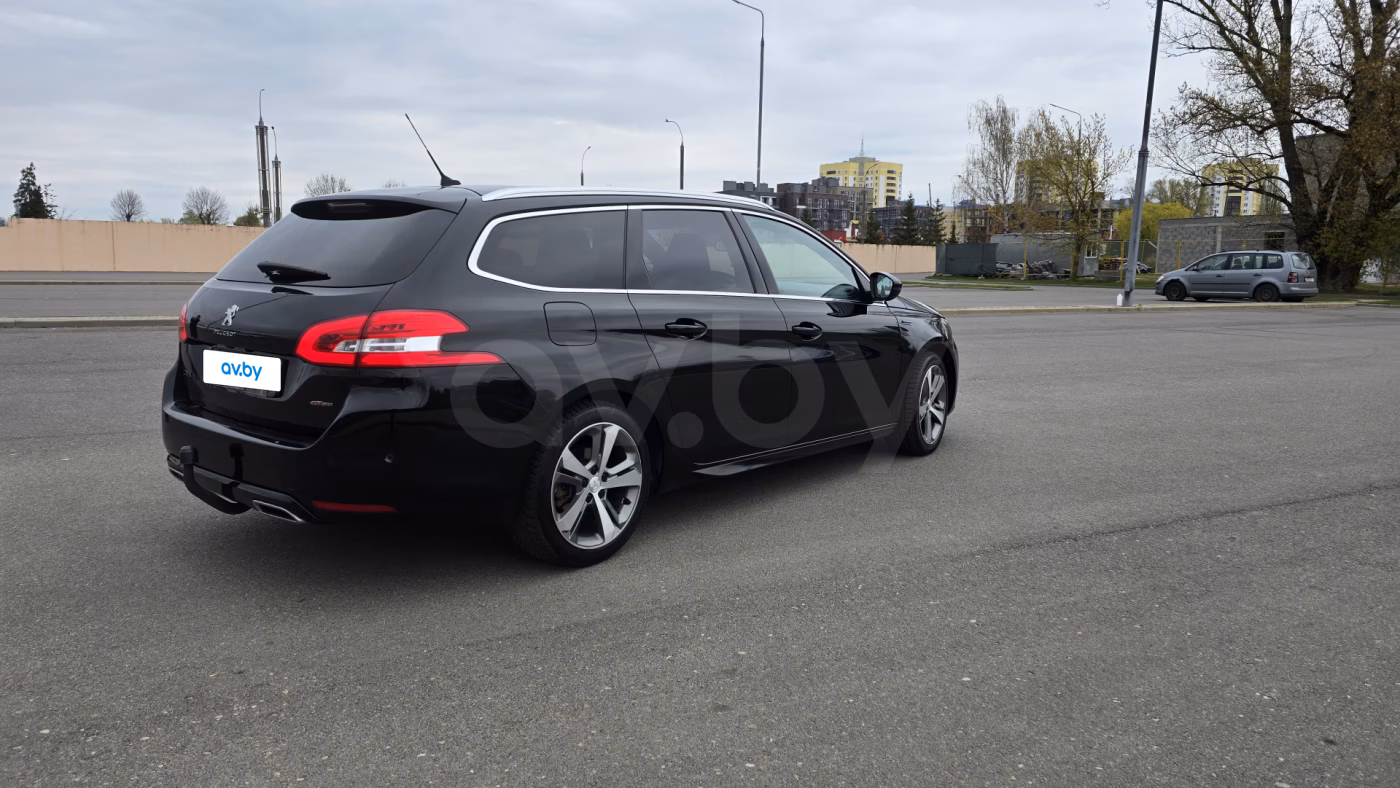Peugeot 308 фото 6