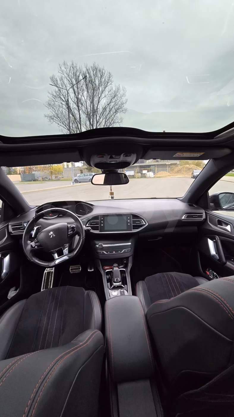 Peugeot 308 фото 9