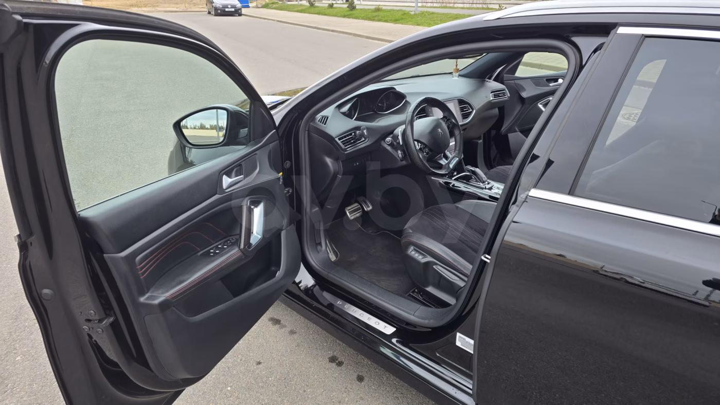 Peugeot 308 фото 10