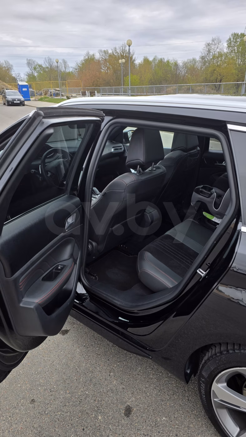 Peugeot 308 фото 12