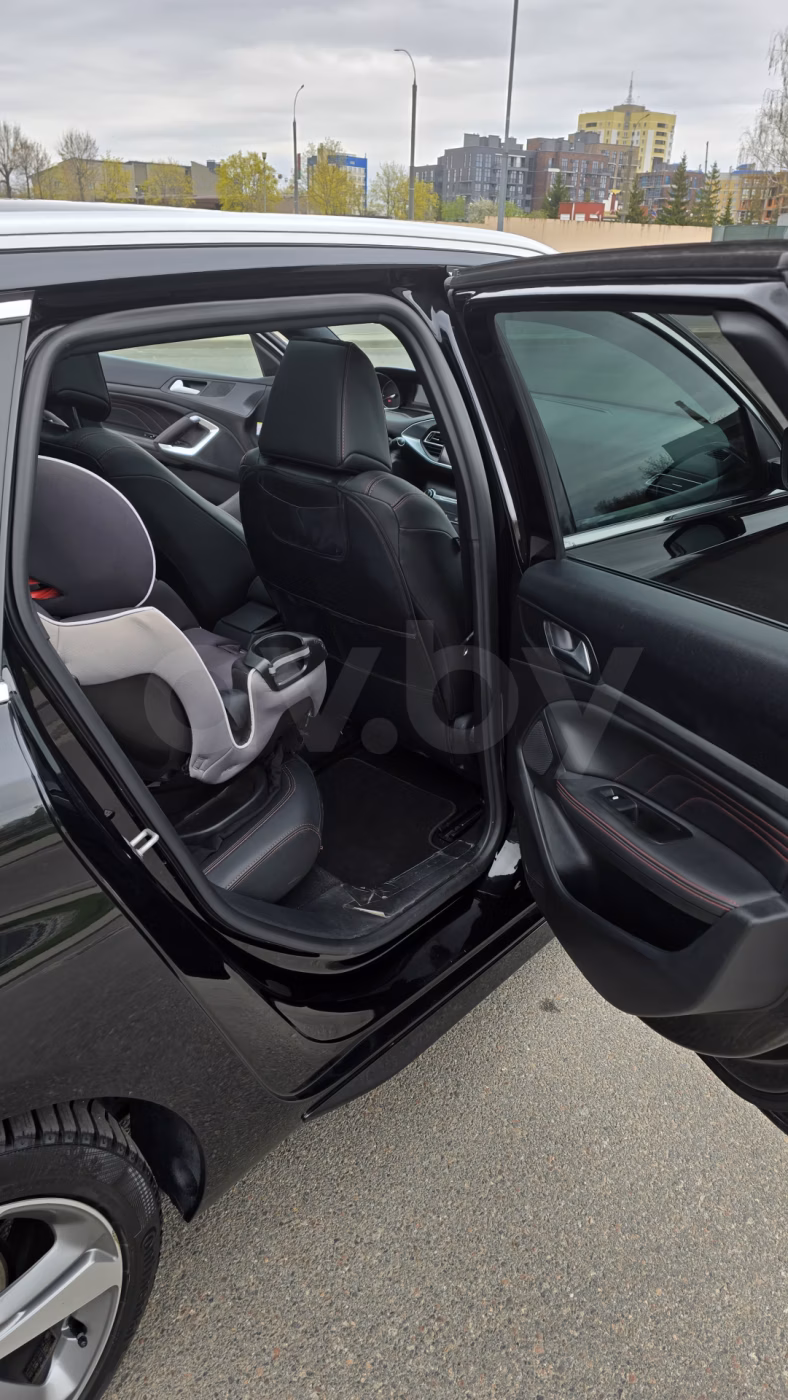 Peugeot 308 фото 13